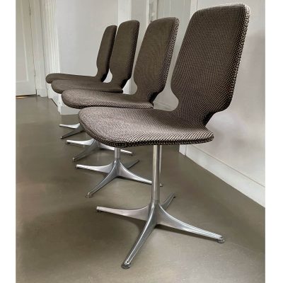 set chairs Horst Bruning for Cor 8